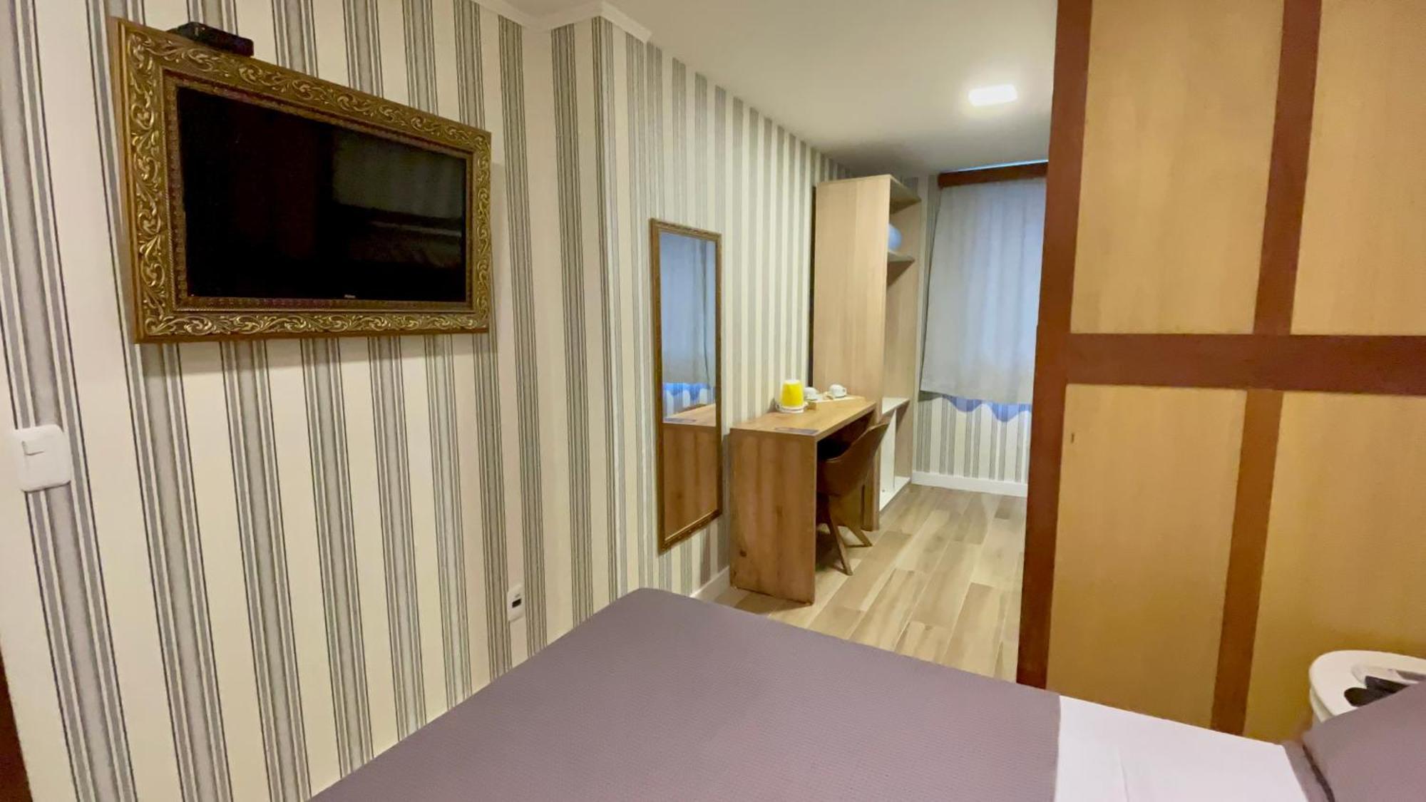 Eleganz Suites Грамаду Екстериор снимка