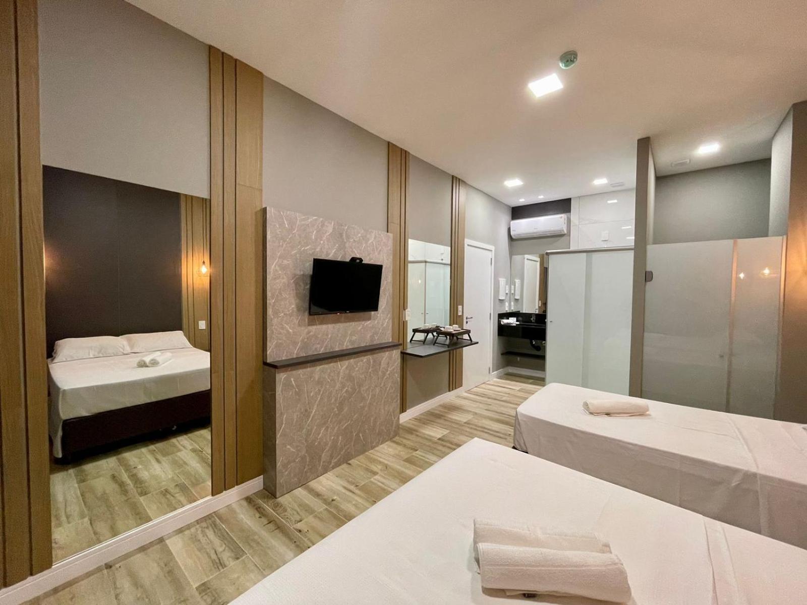 Eleganz Suites Грамаду Екстериор снимка