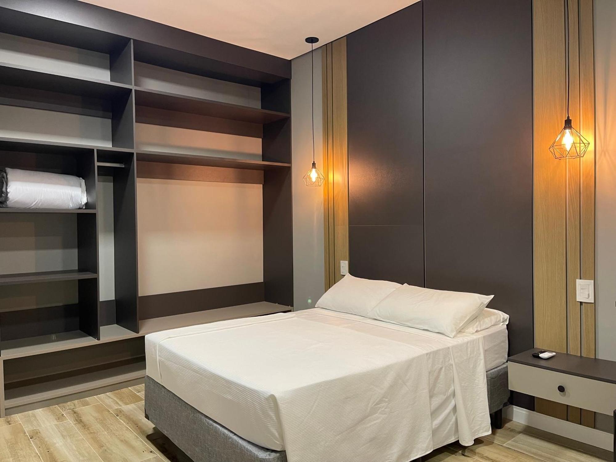 Eleganz Suites Грамаду Екстериор снимка