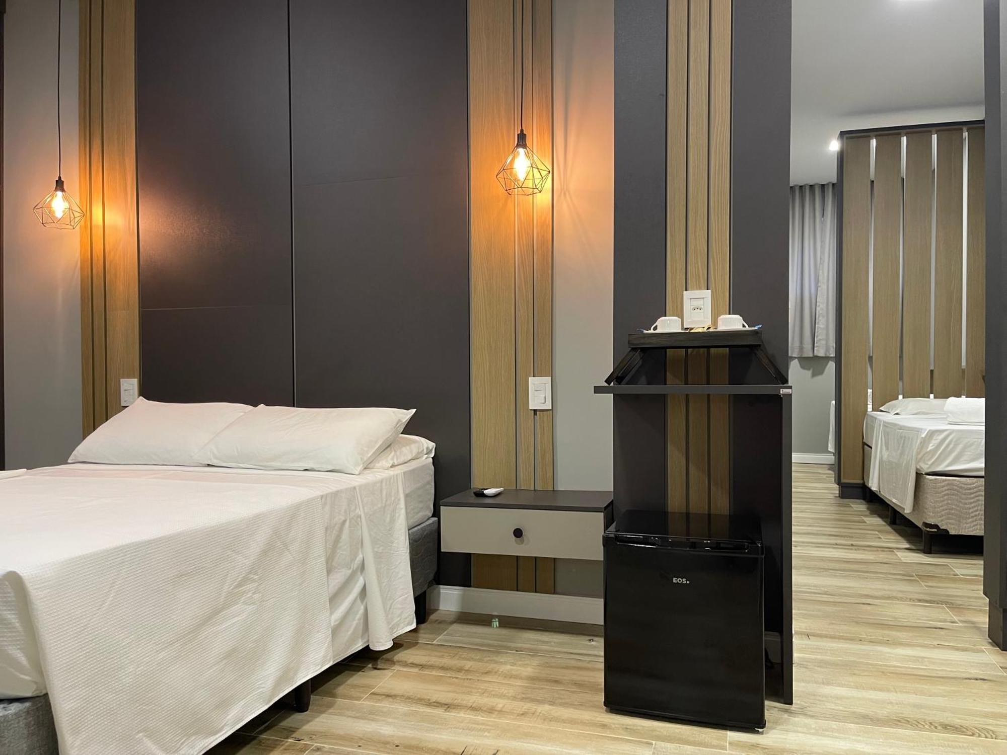 Eleganz Suites Грамаду Екстериор снимка