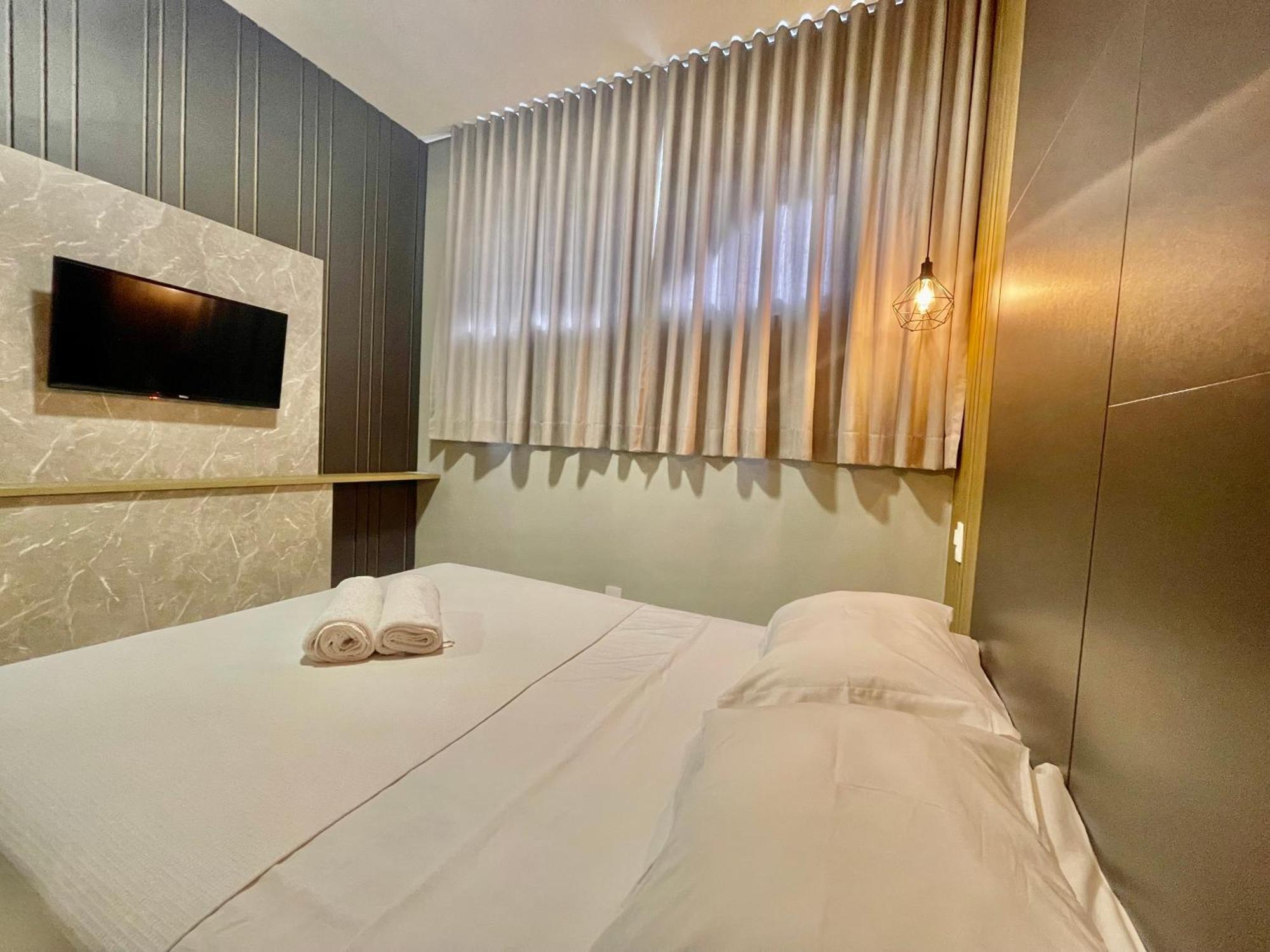 Eleganz Suites Грамаду Екстериор снимка