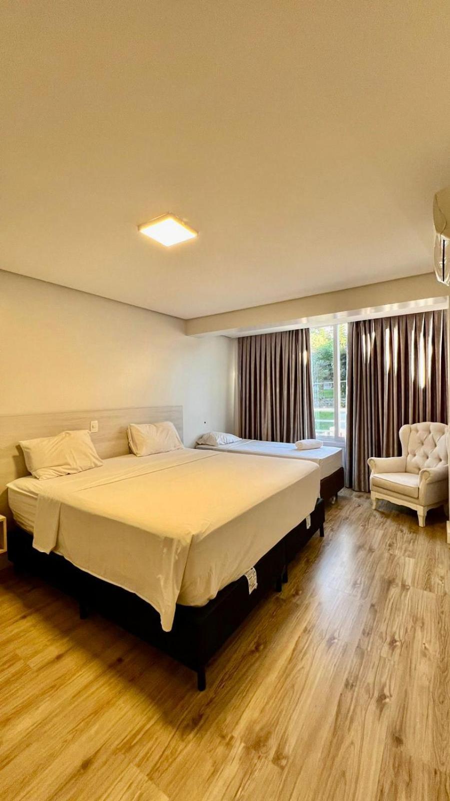Eleganz Suites Грамаду Екстериор снимка