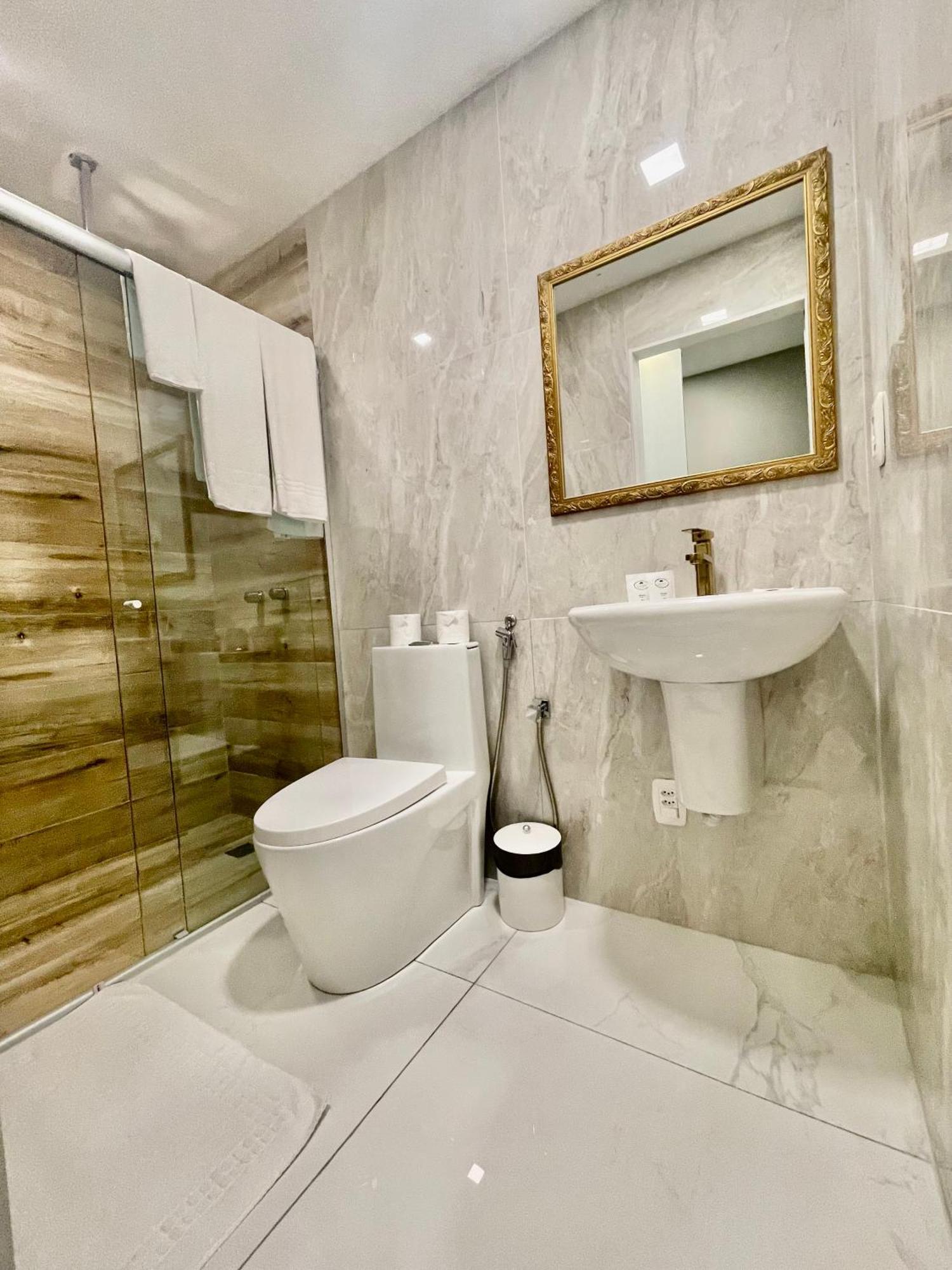 Eleganz Suites Грамаду Екстериор снимка